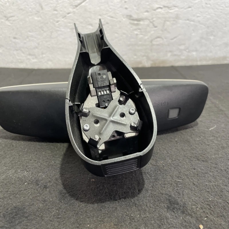 Oglinda interioara heliomata / Volkswagen Passat B8 2016 / Caroserie, oglinzi si faruri