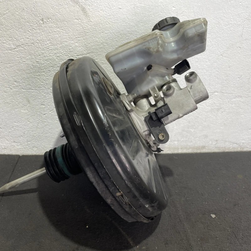 Tulumba frana / Volkswagen Passat B8 2016 / Frane
