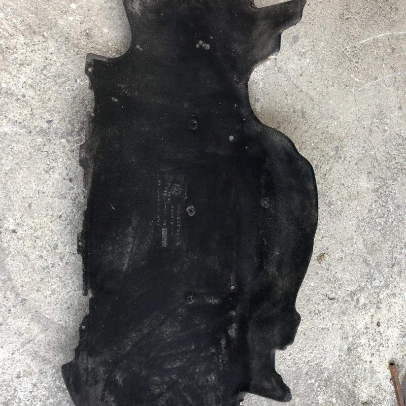 Scut caroserie partea spate / Volkswagen Passat B8 2016 / Caroserie, oglinzi si faruri
