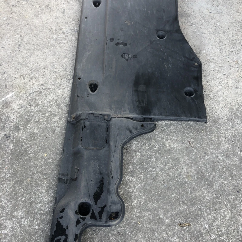 Scut caroserie partea dreapta / Volkswagen Passat B8 2016 / Caroserie, oglinzi si faruri