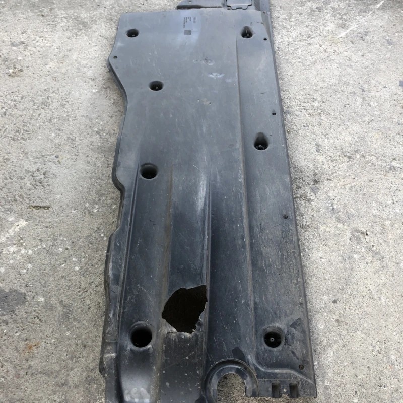 Scut caroserie partea dreapta / Volkswagen Passat B8 2016 / Caroserie, oglinzi si faruri