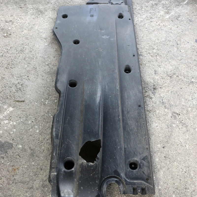 Scut caroserie partea dreapta / Volkswagen Passat B8 2016 / Caroserie, oglinzi si faruri
