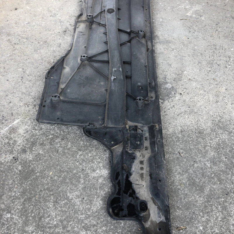 Scut caroserie partea dreapta / Volkswagen Passat B8 2016 / Caroserie, oglinzi si faruri