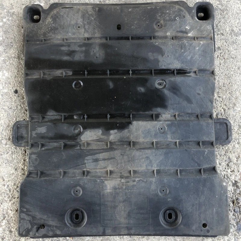 Scut caroserie / Volkswagen Passat B8 2016 / Caroserie, oglinzi si faruri