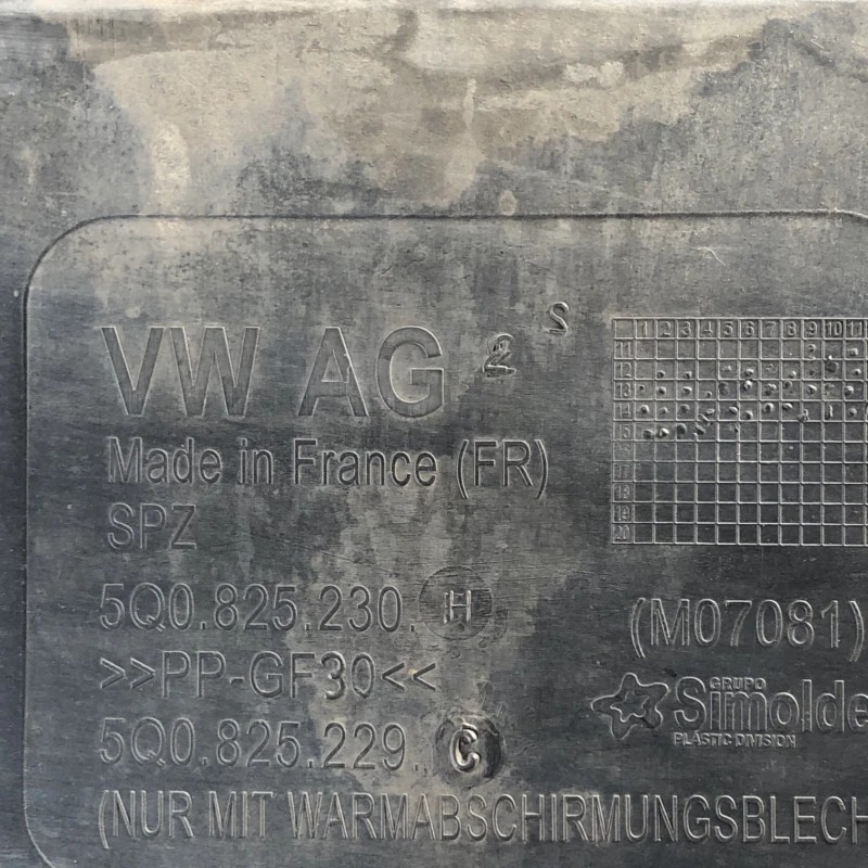 Scut caroserie / Volkswagen Passat B8 2016 / Caroserie, oglinzi si faruri