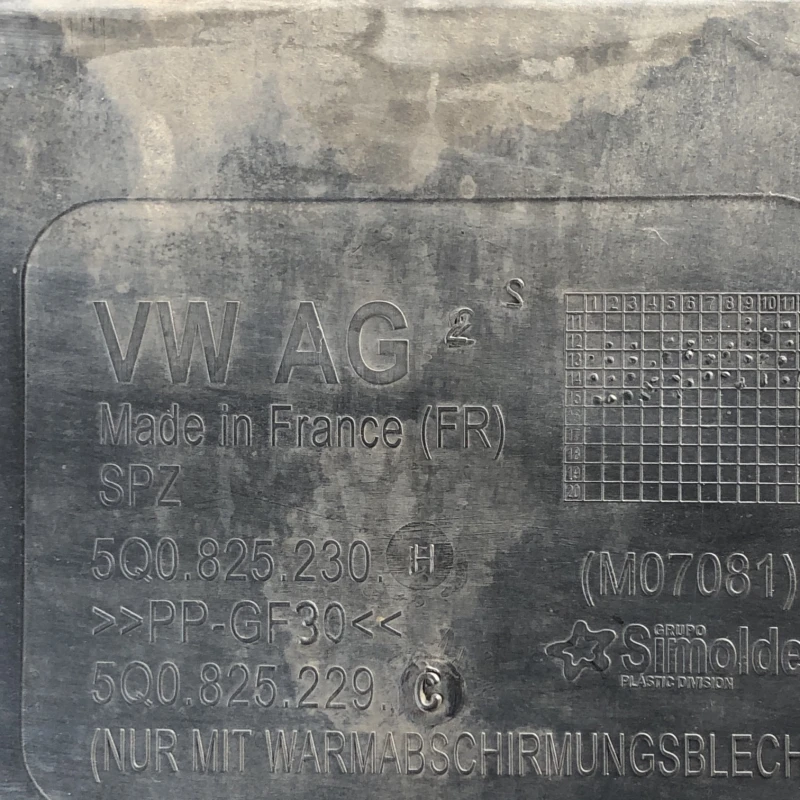 Scut caroserie / Volkswagen Passat B8 2016 / Caroserie, oglinzi si faruri