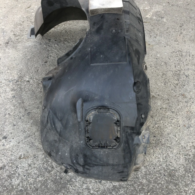 Carenaj stanga fata mare / Volkswagen Passat B8 2016 / Caroserie, oglinzi si faruri