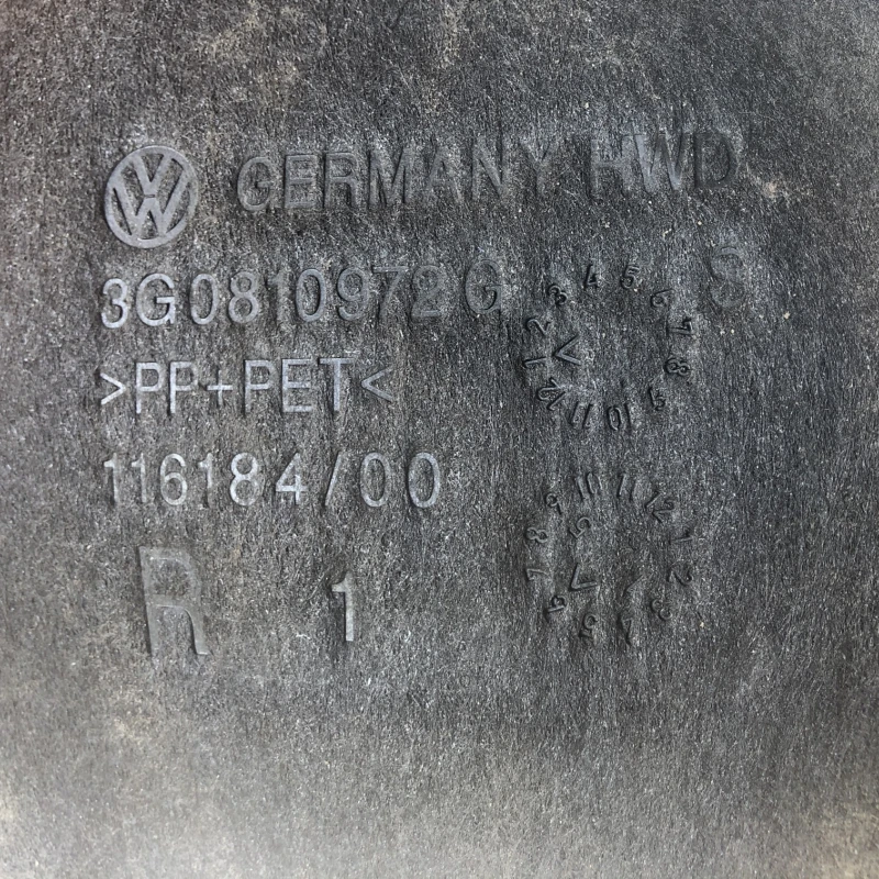 Carenaj dreapta spate / Volkswagen Passat B8 2016 / Caroserie, oglinzi si faruri