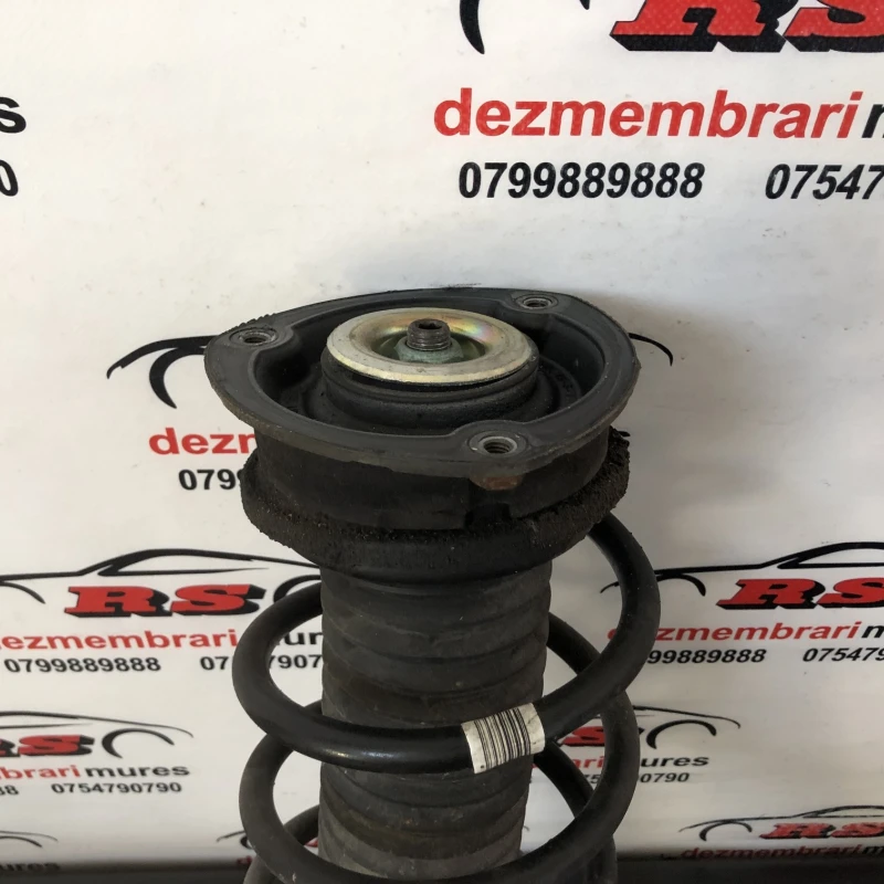 Amortizor telescop cu arc stanga dreapta fata / Volkswagen Passat B8 2016 / Directie si suspensie