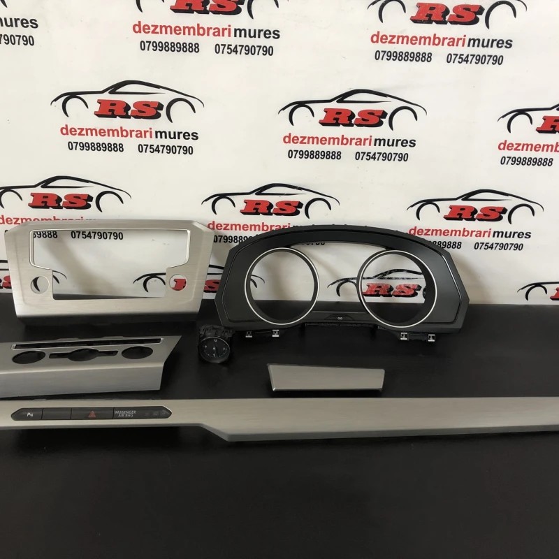 Set trimuri bord Volkswagen Passat B8 2016
