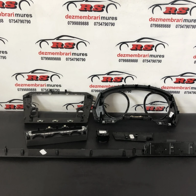 Set trimuri bord / Volkswagen Passat B8 2016 / Interior