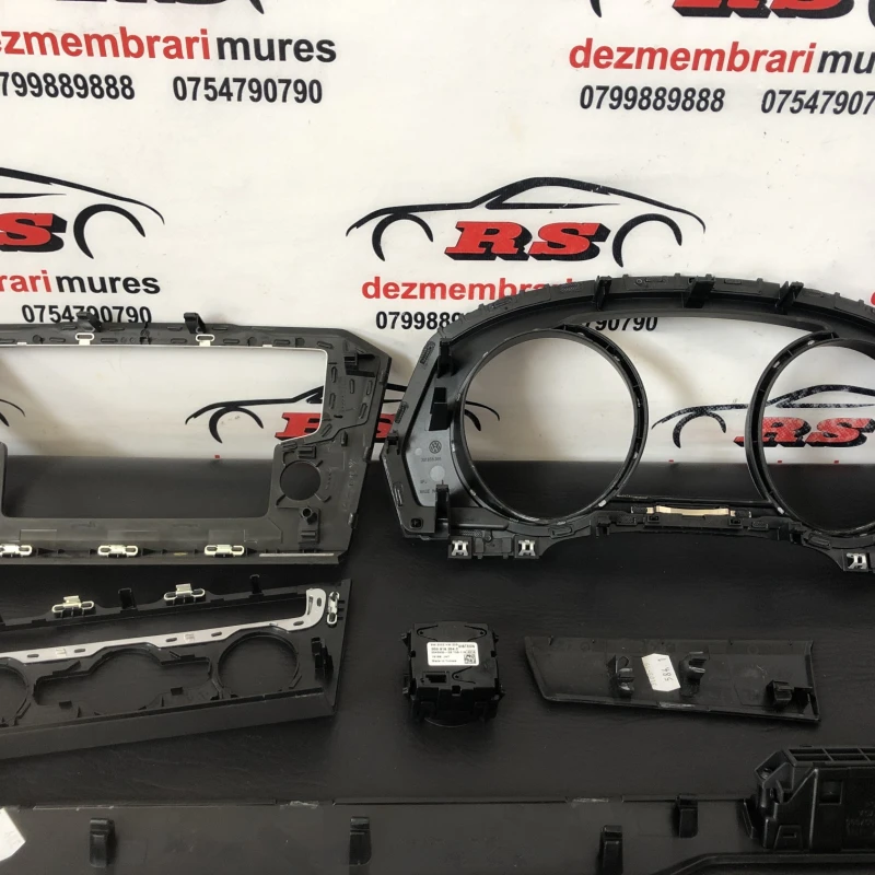 Set trimuri bord / Volkswagen Passat B8 2016 / Interior