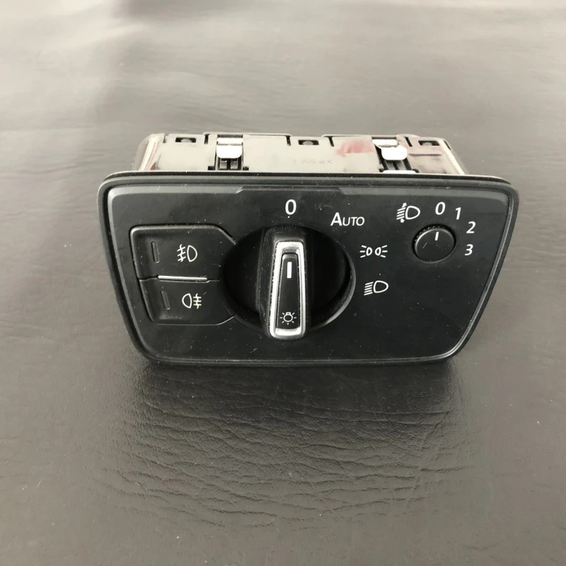 Bloc lumini Volkswagen Passat B8 2016