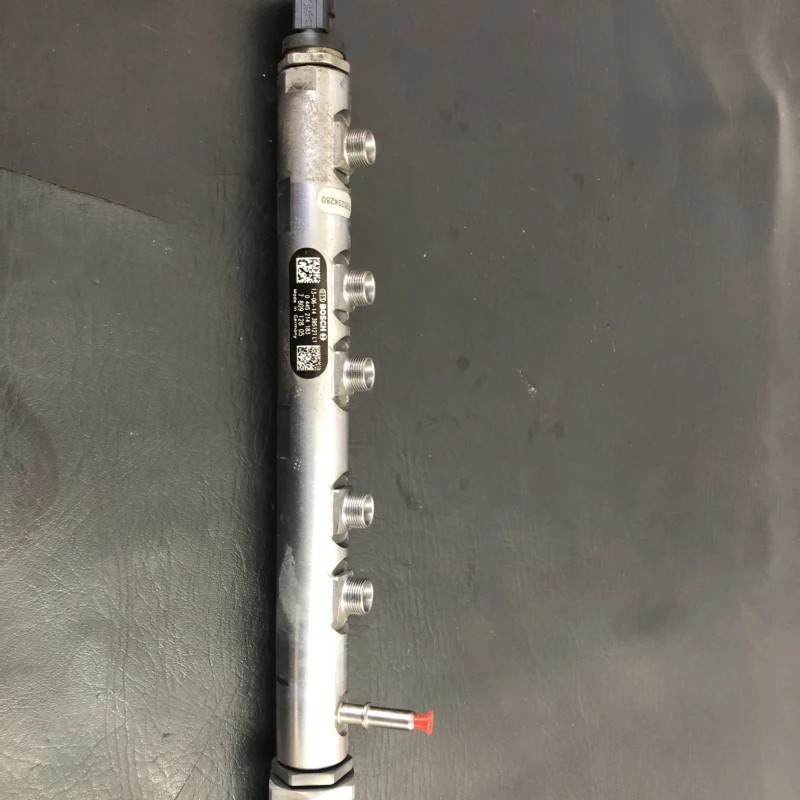 Rampa injectoare cu senzor BMW X3 F25 2013