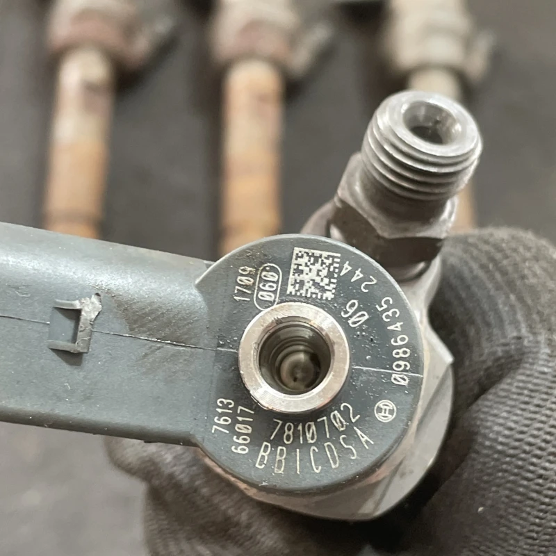 Injector / BMW Seria 3 E90 2012 / Motor, racire si evacuare