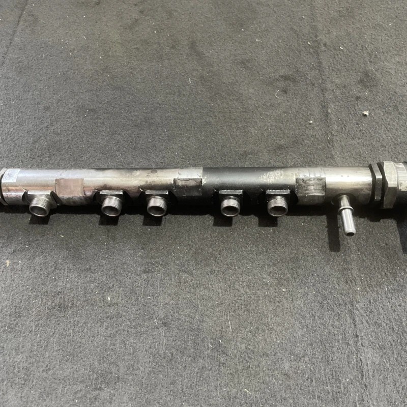 Rampa injectoare cu senzor BMW Seria 3 F30 2013
