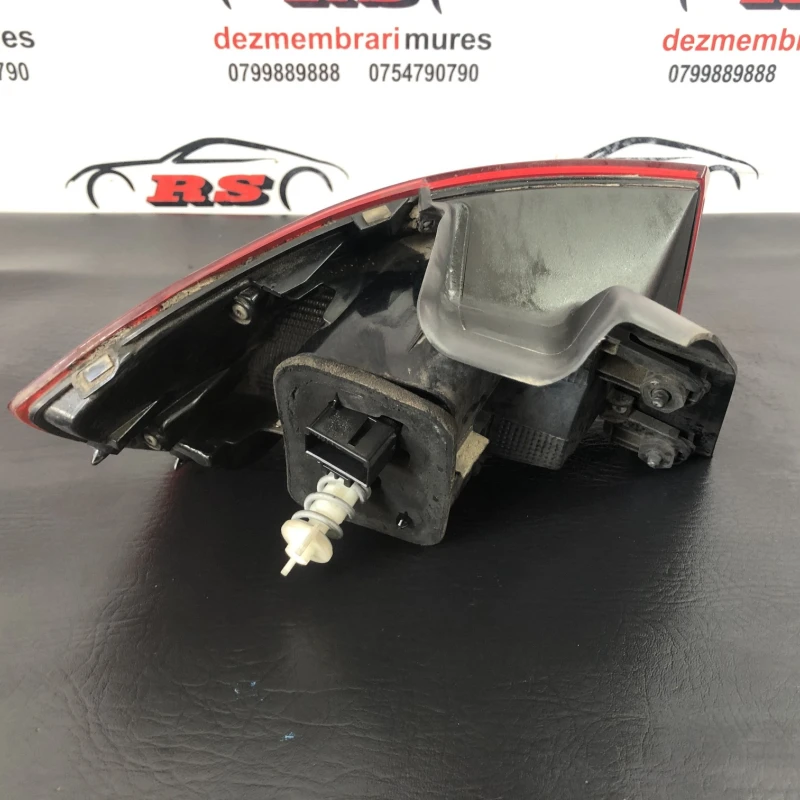 Stop dreapta caroserie / Volkswagen Passat B8 2016 / Caroserie, oglinzi si faruri