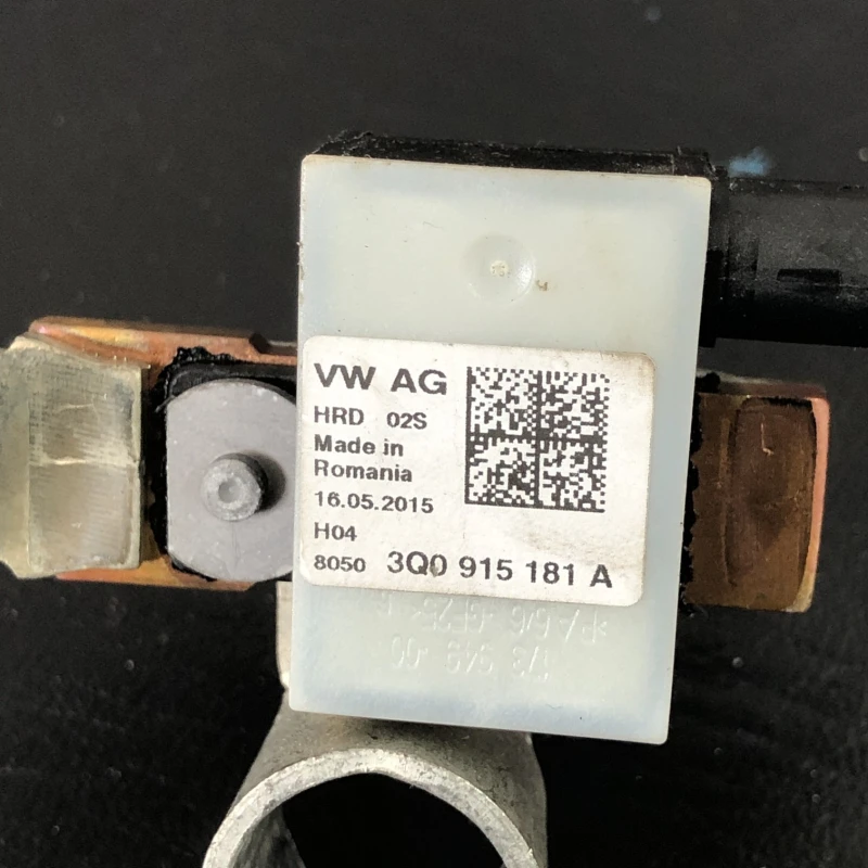 Borna baterie / Volkswagen Passat B8 2016 / Audio si electronice