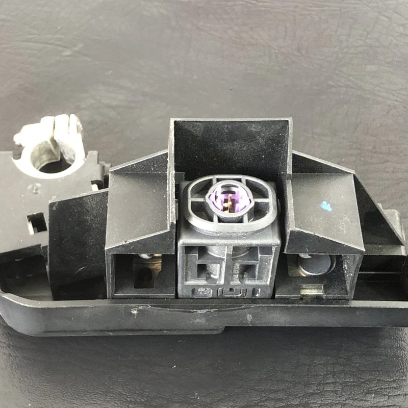 Borna baterie / Volkswagen Passat B8 2016 / Audio si electronice