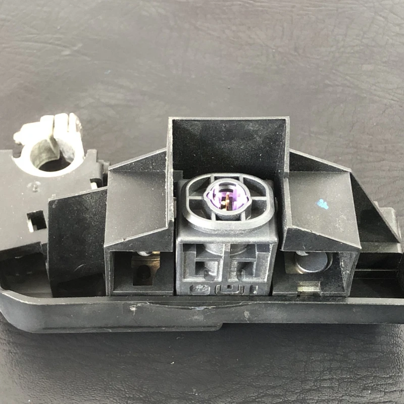 Borna baterie / Volkswagen Passat B8 2016 / Audio si electronice
