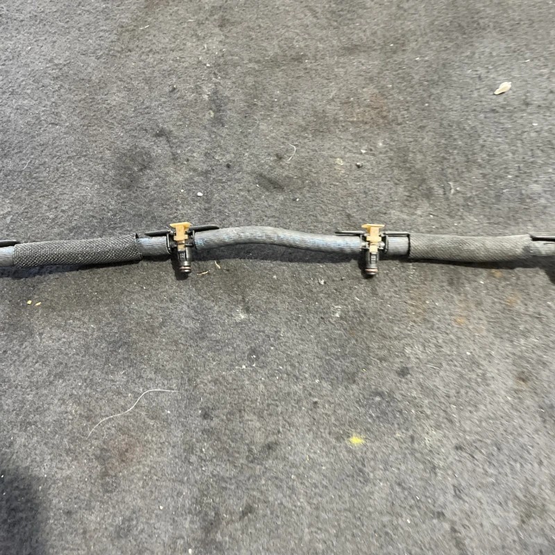 Furtun retur injectoare Volkswagen Passat B7 2012