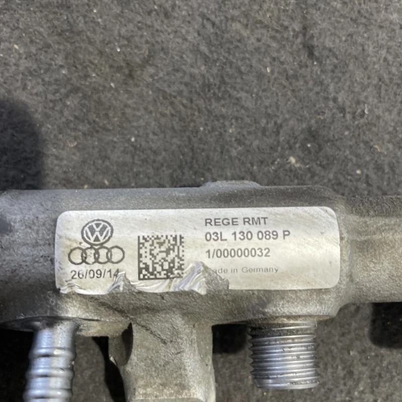 Rampa injectoare cu senzor / Volkswagen Tiguan 5N 2014 / Motor, racire si evacuare