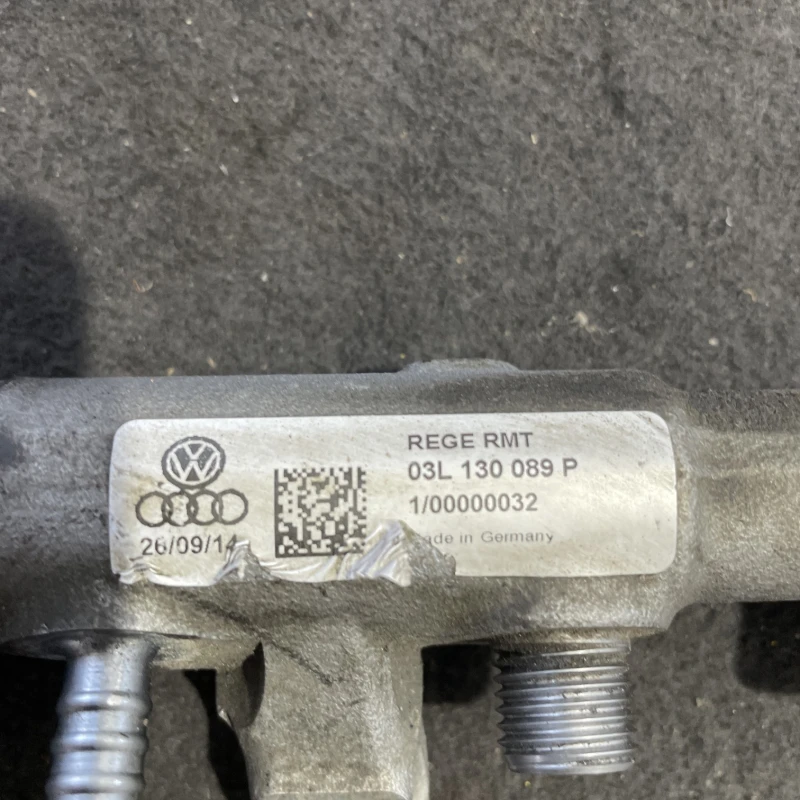 Rampa injectoare cu senzor / Volkswagen Tiguan 5N 2014 / Motor, racire si evacuare