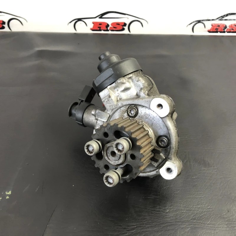 Pompa de injectie inalte Volkswagen Caddy 2C 2013