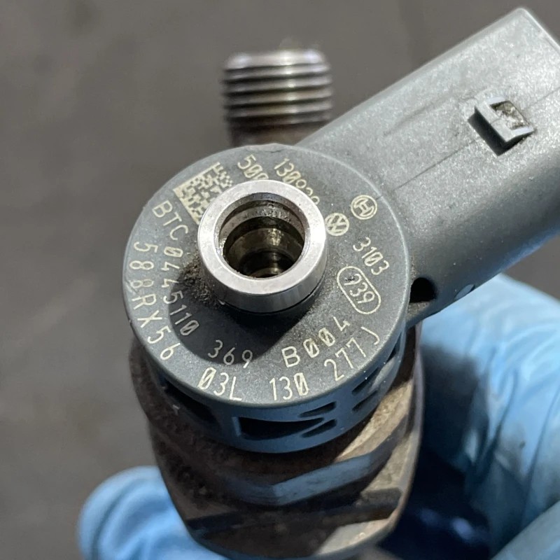 Injector / Audi Q3 8U 2014 / Motor, racire si evacuare