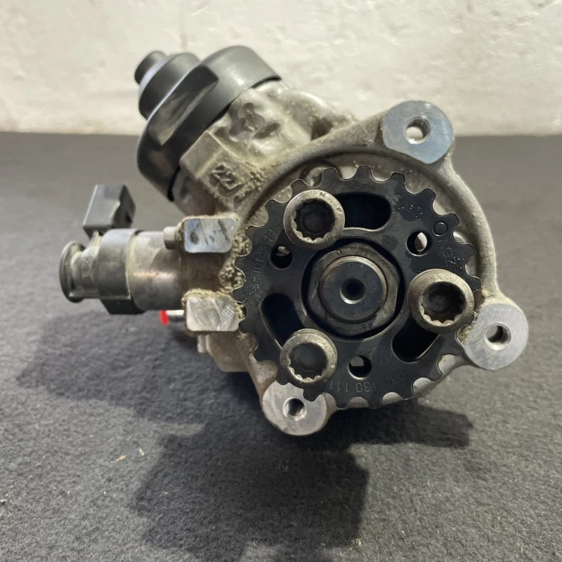 Pompa de injectie inalte / Audi Q3 8U 2014 / Motor, racire si evacuare