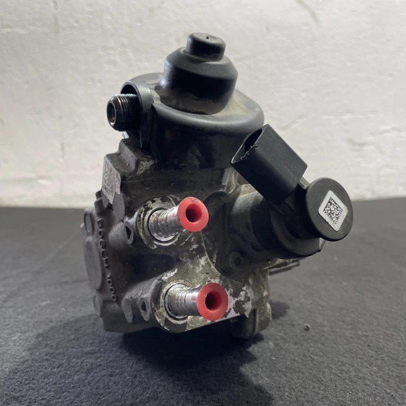 Pompa de injectie inalte / Audi Q3 8U 2014 / Motor, racire si evacuare