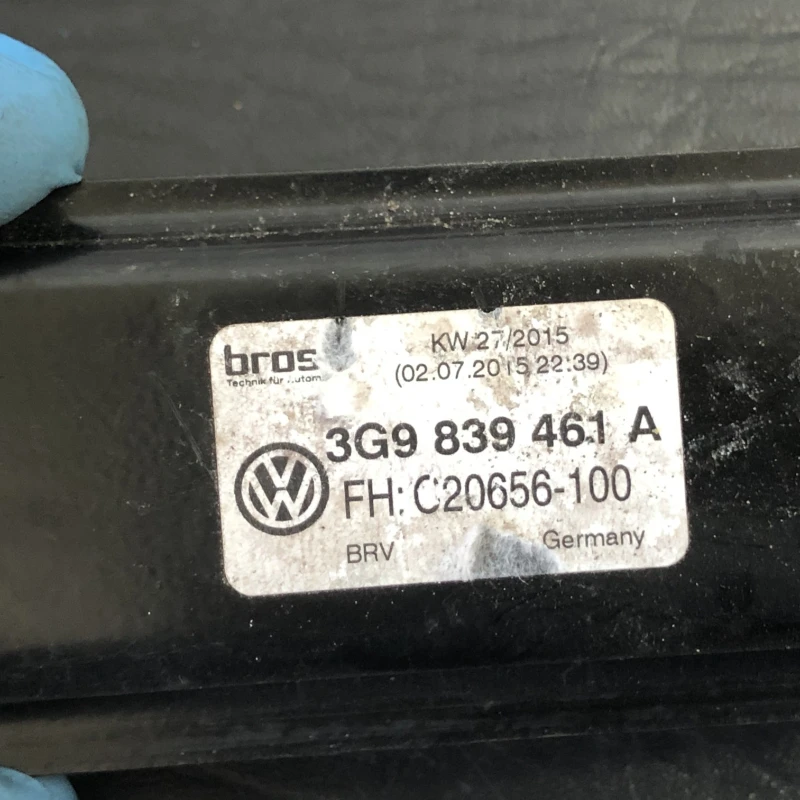 Macara geam stanga spate / Volkswagen Passat B8 2016 / Caroserie, oglinzi si faruri