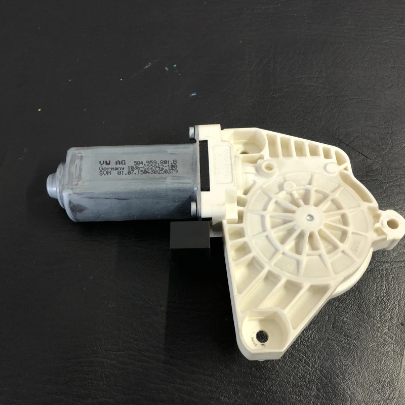 Motoras geam stanga fata Volkswagen 