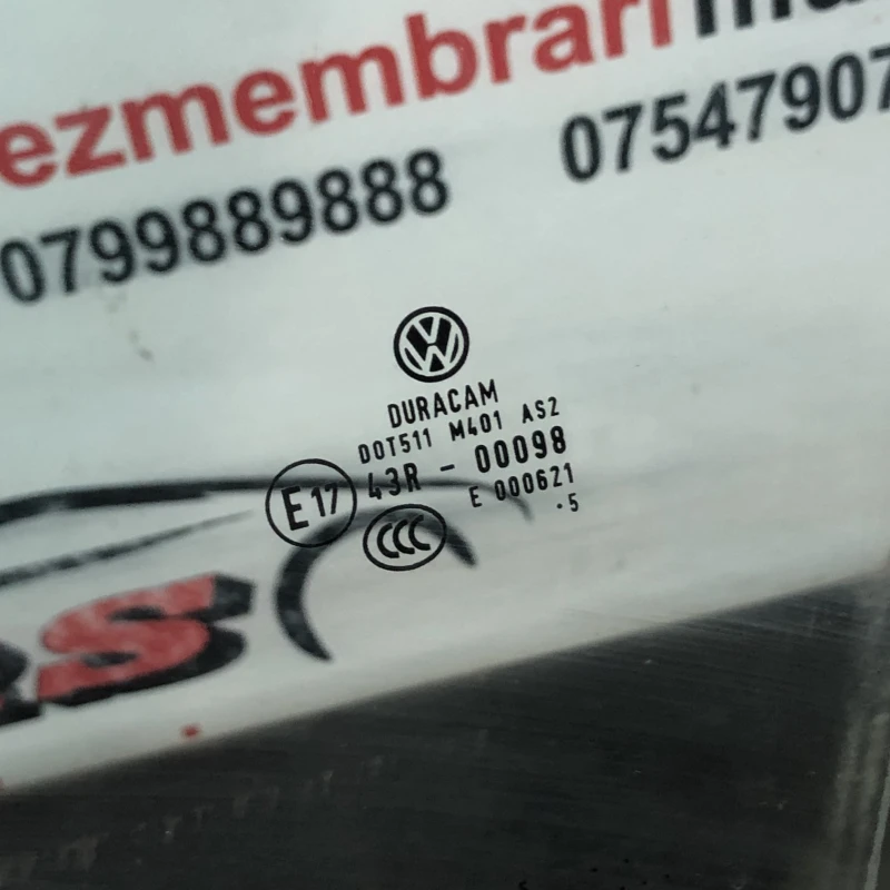 Geam stanga fata / Volkswagen Passat B8 2016 / Caroserie, oglinzi si faruri