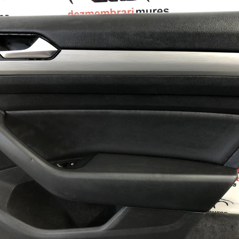 Panou tapiterie usa dreapta spate / Volkswagen Passat B8 2016 / Interior