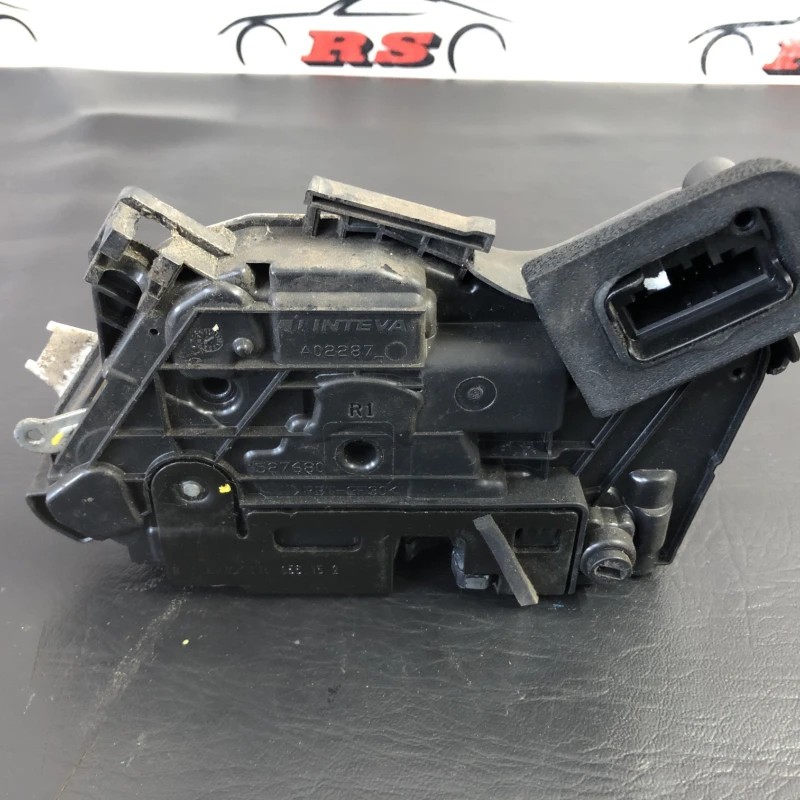 Iala broasca usa dreapta spate / Volkswagen Passat B8 2016 / Caroserie, oglinzi si faruri