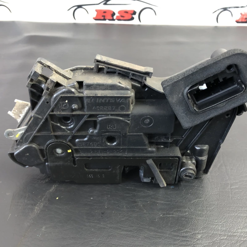 Iala broasca usa dreapta spate / Volkswagen Passat B8 2016 / Caroserie, oglinzi si faruri