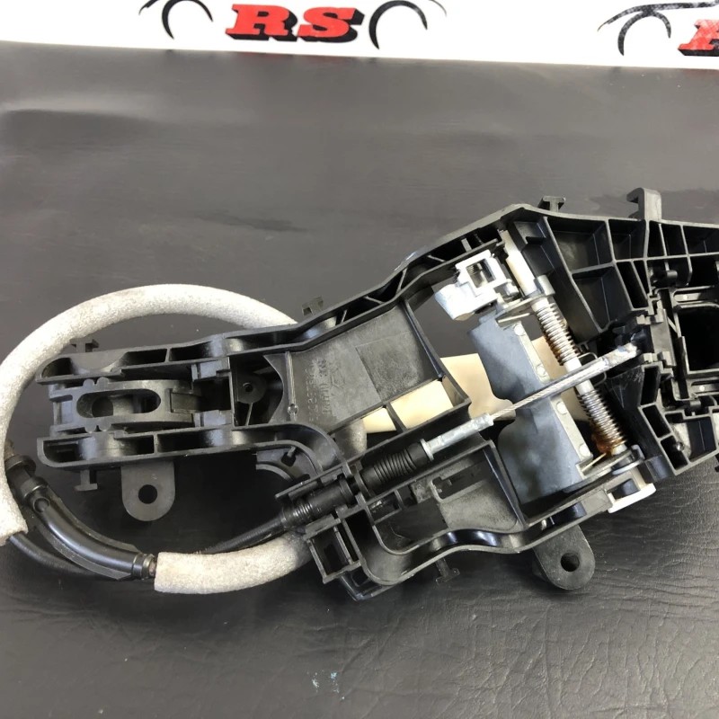 Maner usa dreapta spate / Volkswagen Passat B8 2016 / Caroserie, oglinzi si faruri