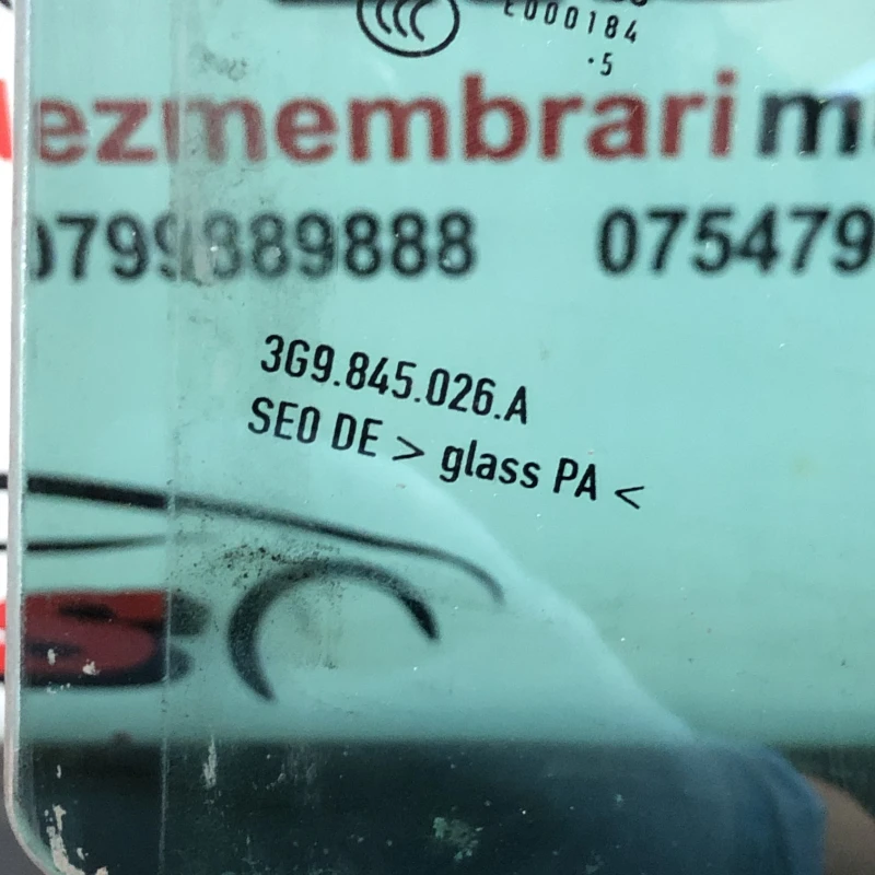 Geam dreapta spate / Volkswagen Passat B8 2016 / Caroserie, oglinzi si faruri