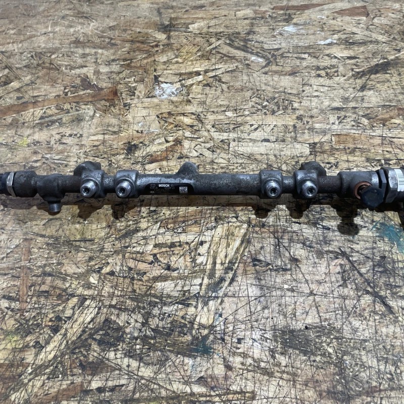 Rampa injectoare cu senzor / Hyundai Santa Fe Santa Fe 2012 / Motor, racire si evacuare