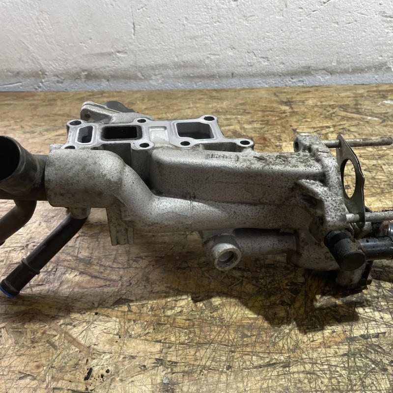supapa egr cu racitor / Hyundai Santa Fe Santa Fe 2012 / Motor, racire si evacuare