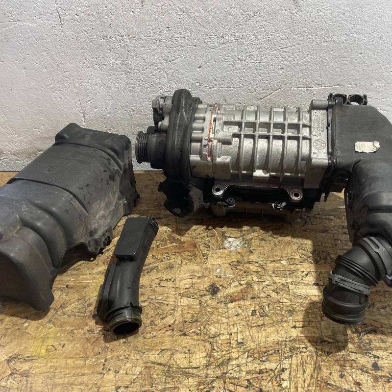 compresor supraalimentare / Volkswagen Passat B7 2011 / Motor, racire si evacuare