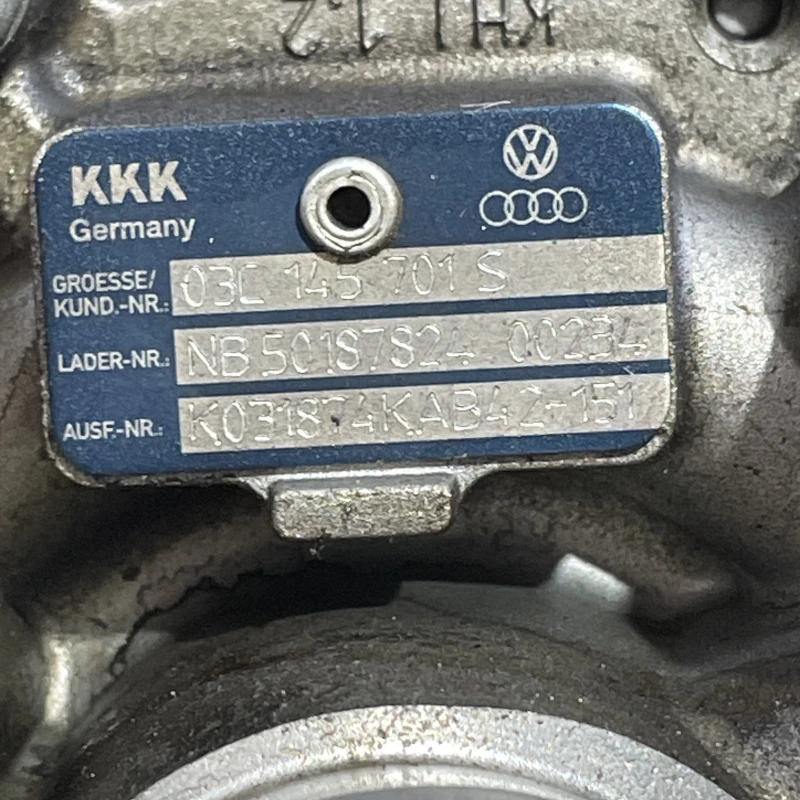 Turbosuflanta turbo turbina / Volkswagen Passat B7 2011 / Motor, racire si evacuare