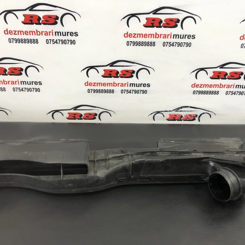 Deflector priza aer / Volkswagen Golf MK7 2014 / Caroserie, oglinzi si faruri