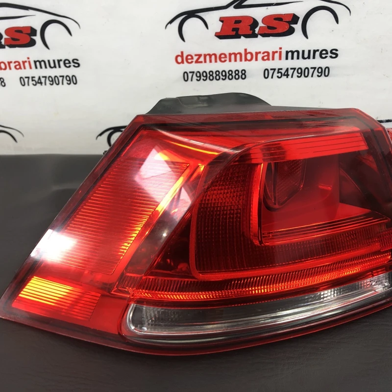 Stop stanga caroserie / Volkswagen Golf MK7 2014 / Caroserie, oglinzi si faruri