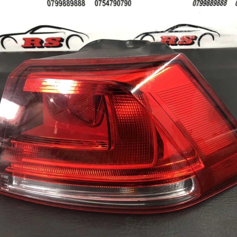 Stop dreapta caroserie / Volkswagen Golf MK7 2014 / Caroserie, oglinzi si faruri