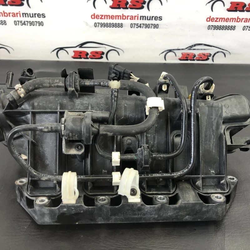 Galerie de admisie / Fiat 500 Abarth 2009 / Motor, racire si evacuare
