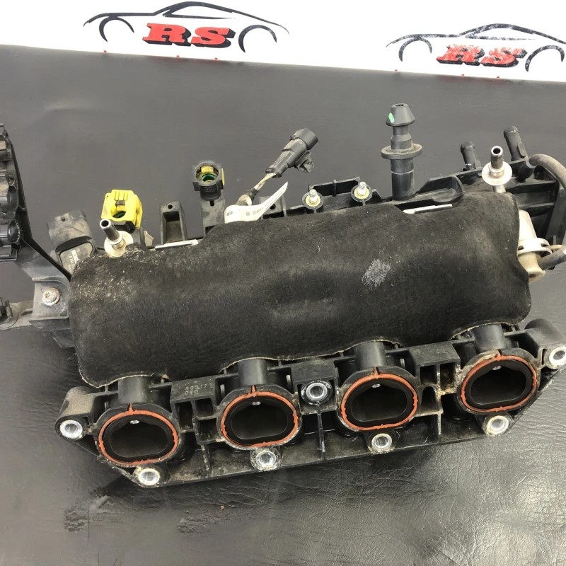 Galerie de admisie / Fiat 500 Abarth 2009 / Motor, racire si evacuare
