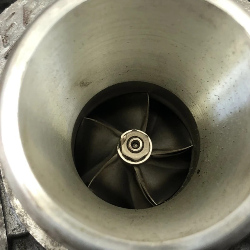 Turbosuflanta turbo turbina / Fiat 500 Abarth 2009 / Motor, racire si evacuare