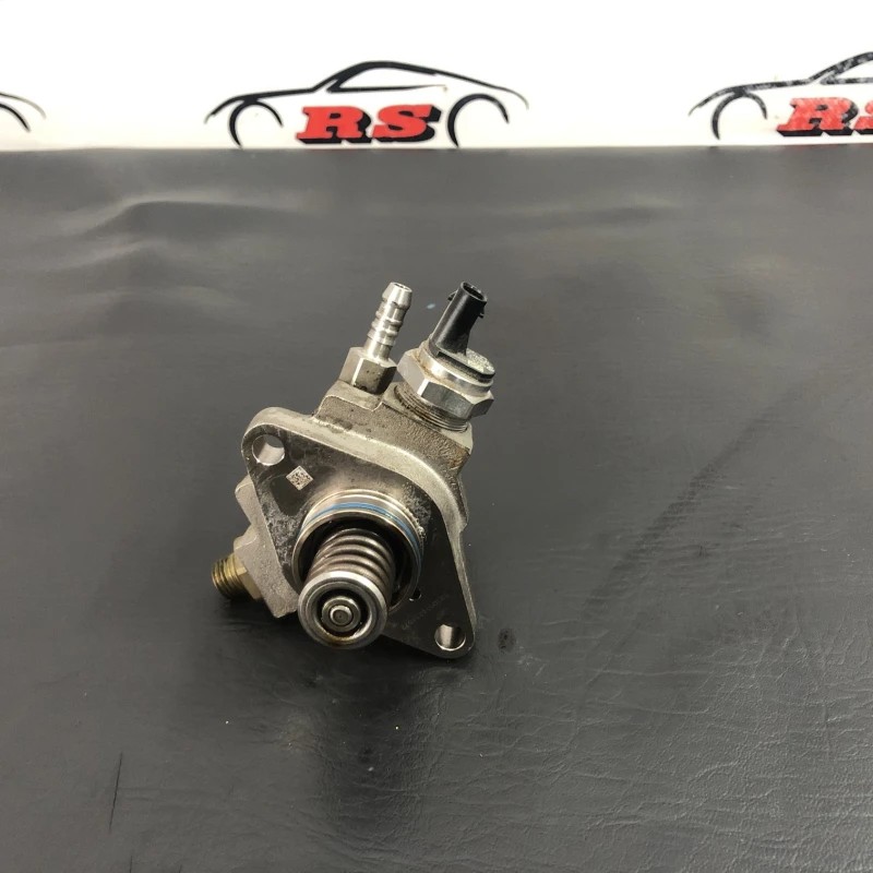 Pompa de injectie inalte / Volkswagen Golf MK7 2014 / Motor, racire si evacuare